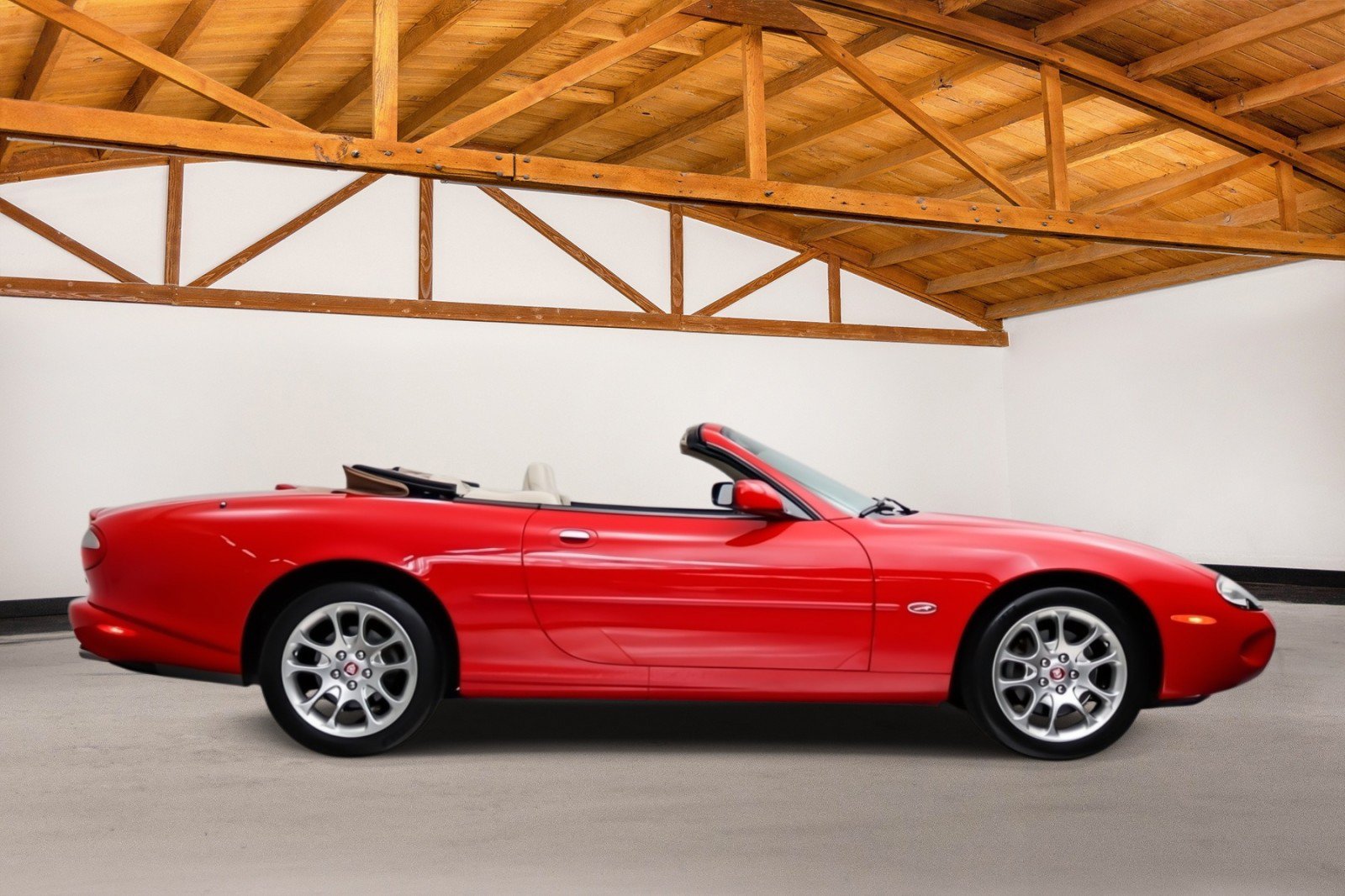 Used 2000 Jaguar XK8 Convertible RWD image 6