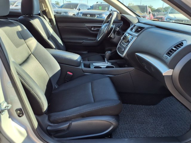 Used 2017 Nissan Altima 2.5 SR FWD image 18