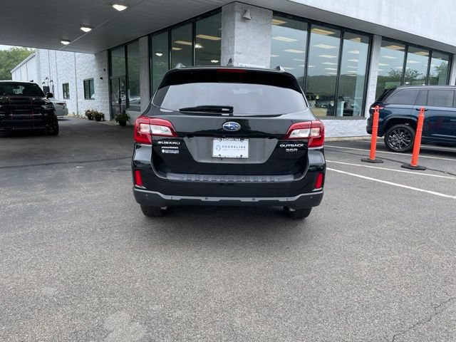 Used 2017 Subaru Outback 3.6R Touring AWD/4WD image 6
