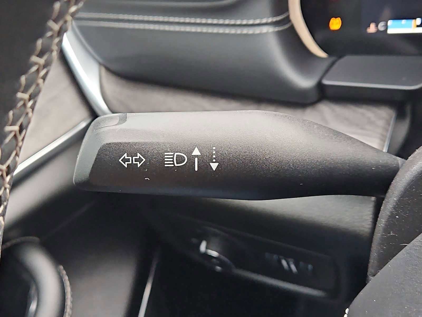 Used 2023 Jeep Grand Cherokee Overland image 28