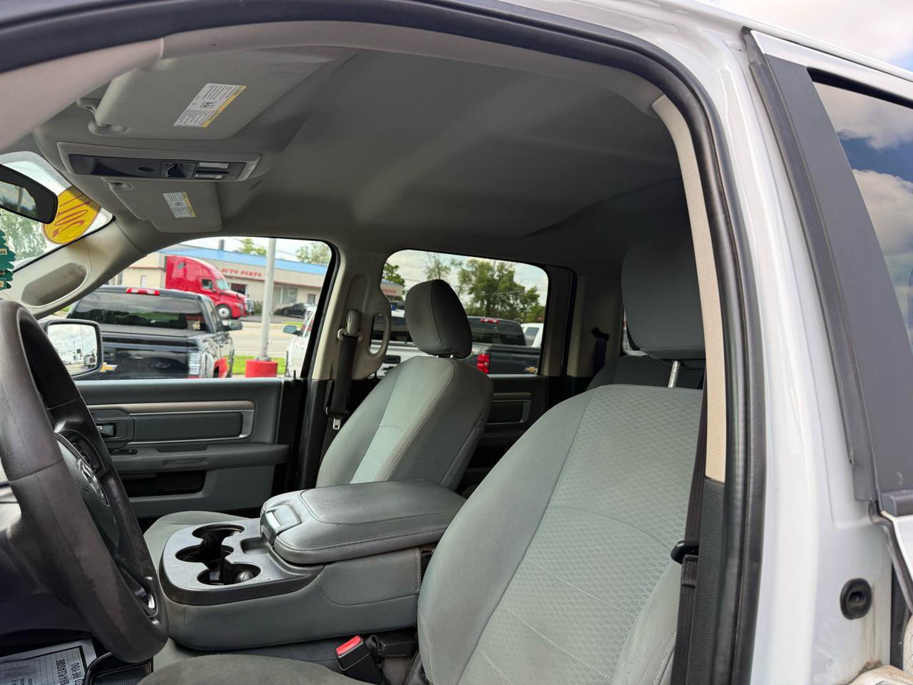 Used 2017 RAM 2500 SLT AWD/4WD image 15