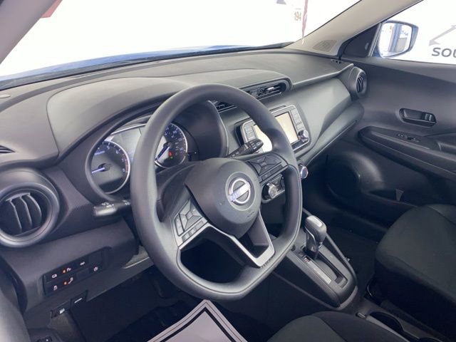 Certified 2025 Nissan Kicks Play S FWD image 11