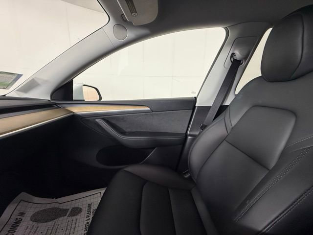 Used 2024 Tesla Model Y Long Range AWD/4WD image 22