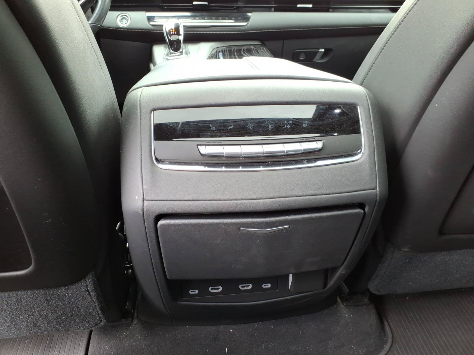 Used 2021 Cadillac Escalade Sport w/ Driver Assist Tech Package AWD/4WD image 17