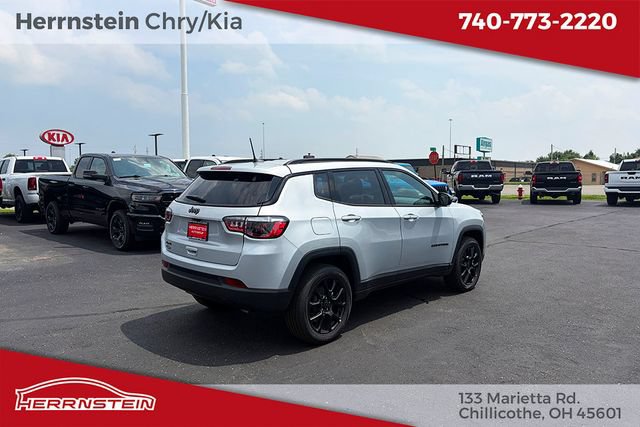 New 2026 Jeep Compass Latitude AWD/4WD image 16