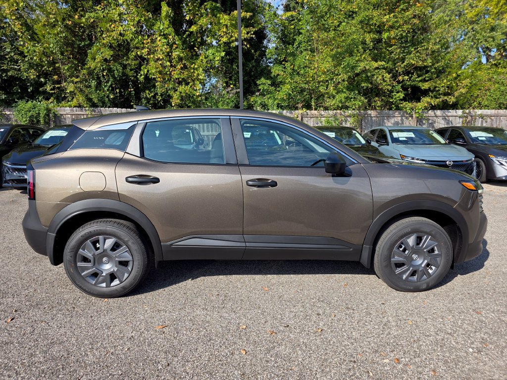New 2027 Nissan Kicks S FWD image 10