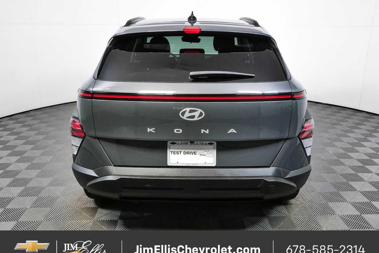 Used 2024 Hyundai Kona SEL FWD image 26
