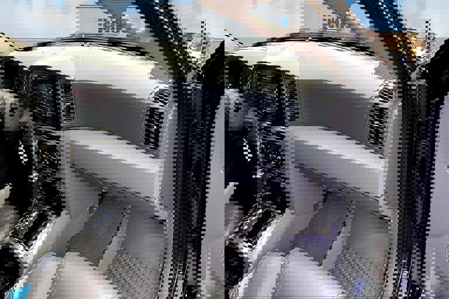 Used 2007 Jeep Grand Cherokee SRT8 w/ SRT Option Group I image 24