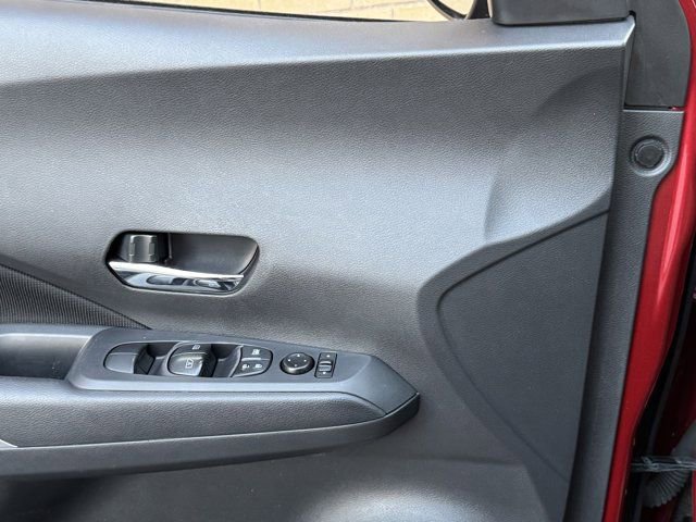 Used 2023 Nissan Kicks SV image 27