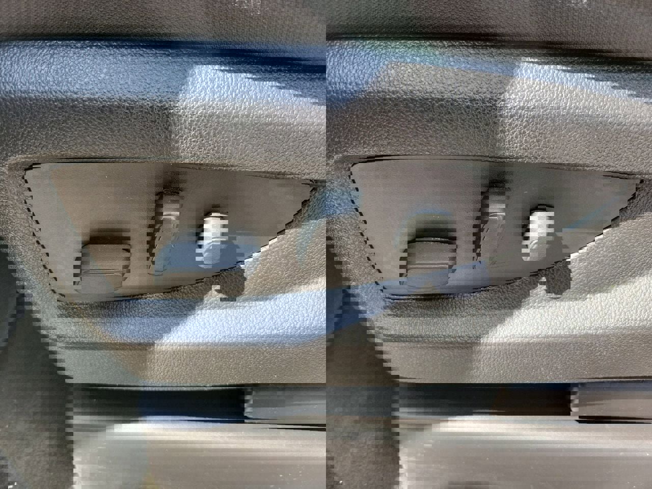 Used 2017 Chevrolet Silverado 1500 LT w/ All Star Edition image 17