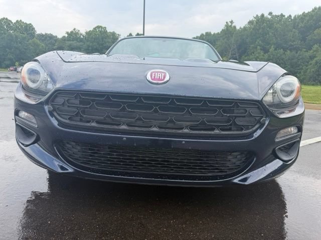 Used 2018 FIAT 124 Spider Classica w/ Technology Group RWD image 2