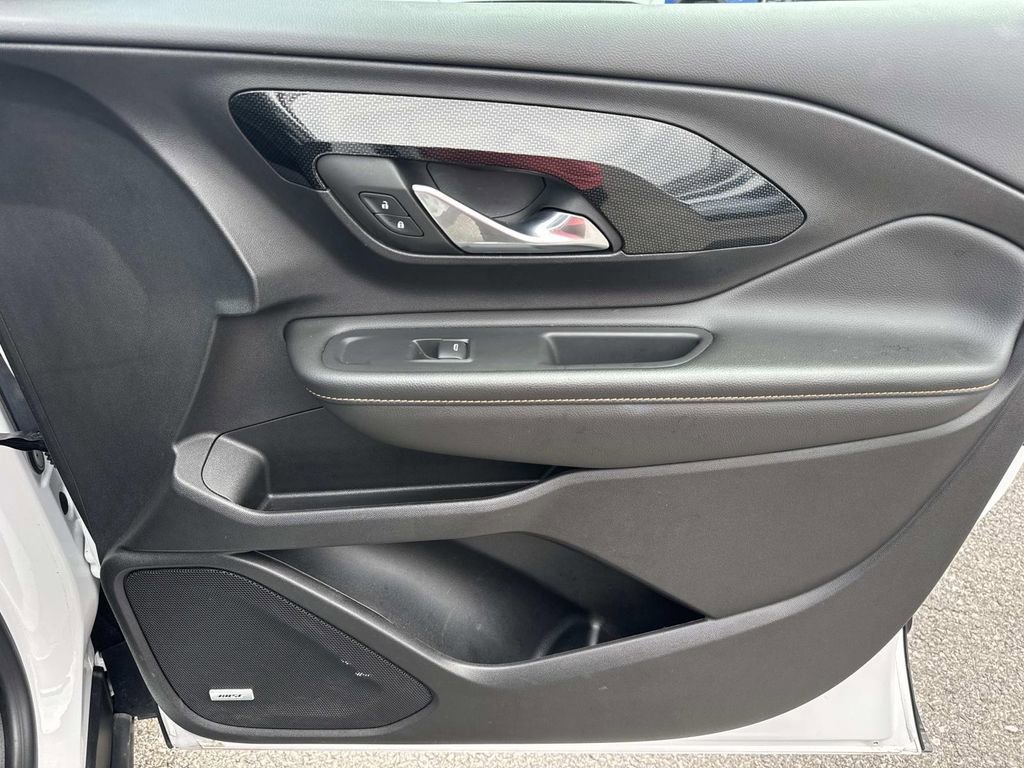 Used 2024 GMC Terrain AT4 w/ Infotainment Package II image 21