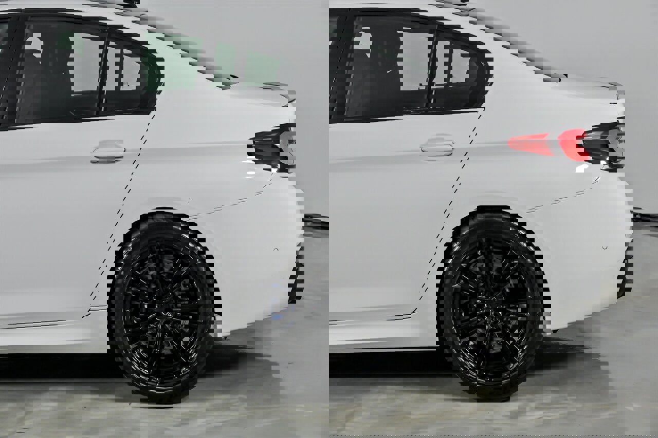 Used 2021 BMW M5 w/ Competition Package image 9