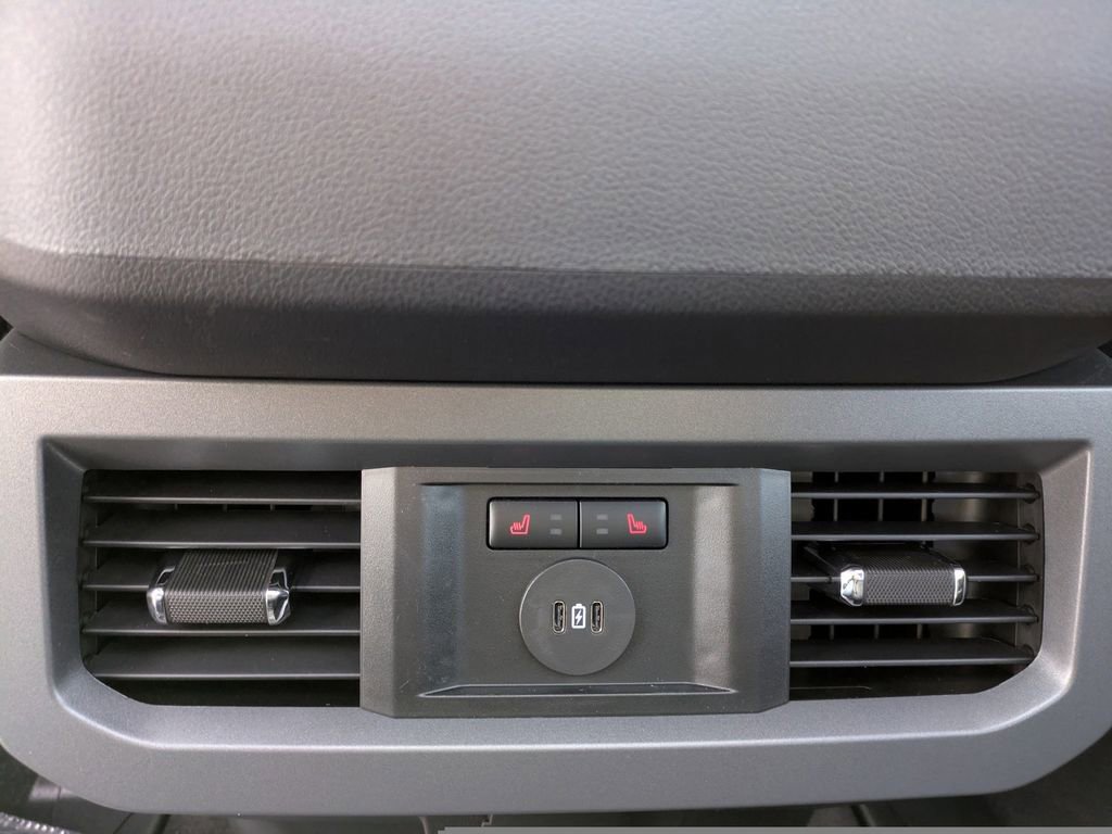 New 2025 Ford F250 Lariat w/ Lariat Ultimate Package image 15