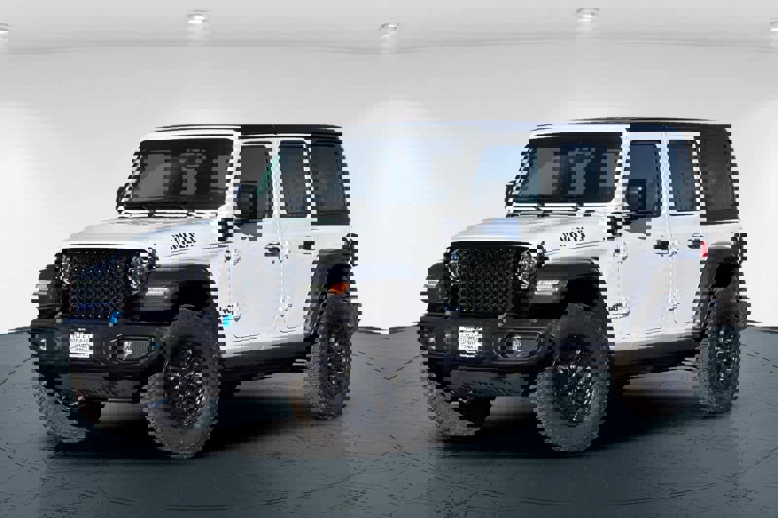 Used 2023 Jeep Wrangler Unlimited w/ Cold Weather Group