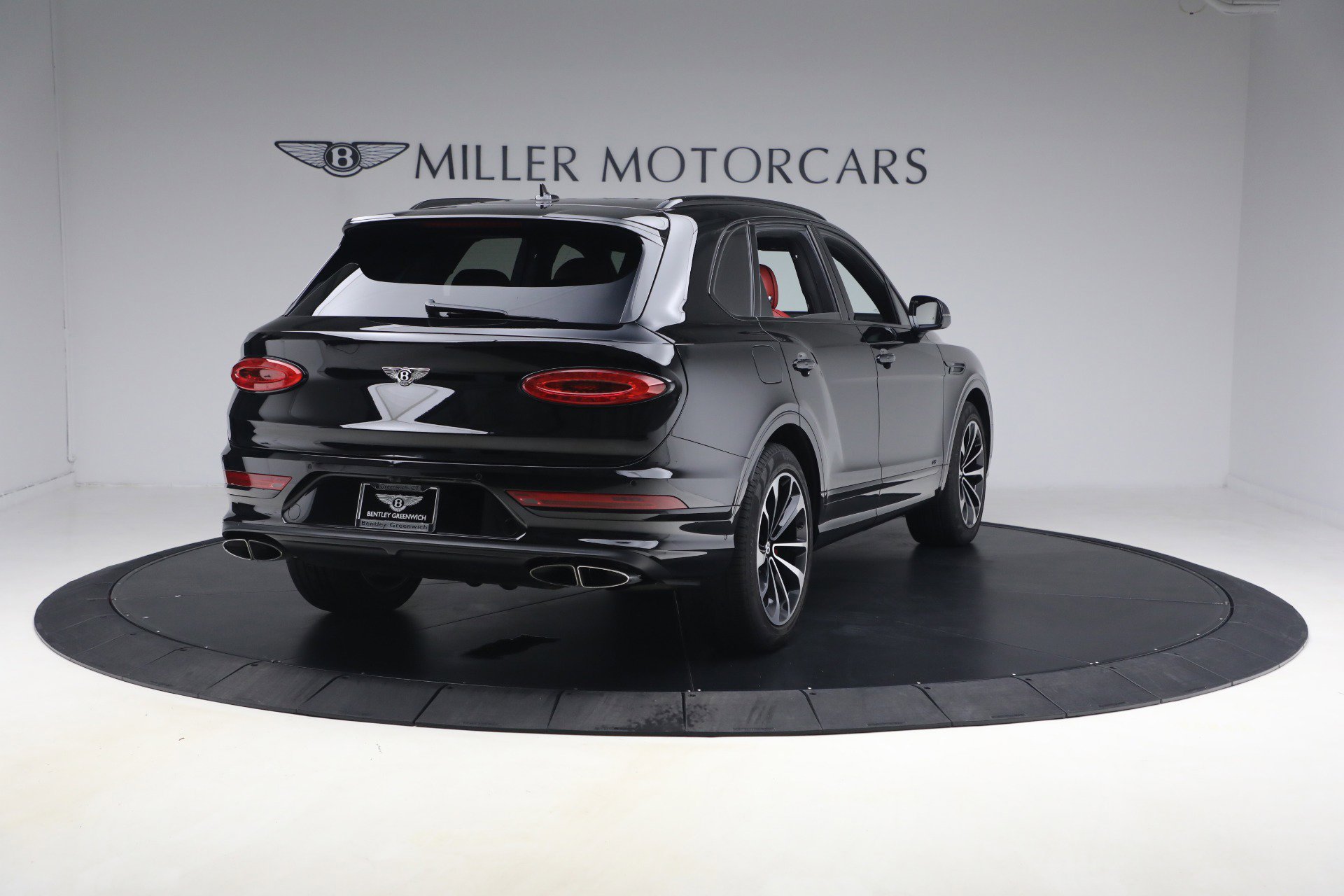Used 2022 Bentley Bentayga image 7