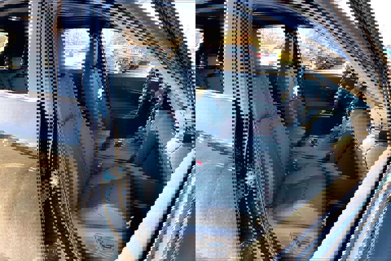 Used 2022 Toyota Venza Limited image 8