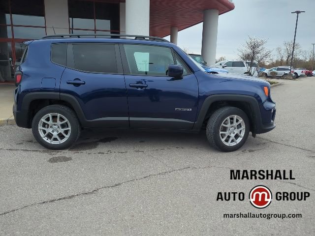 Used 2019 Jeep Renegade Latitude w/ Cold Weather Group image 9