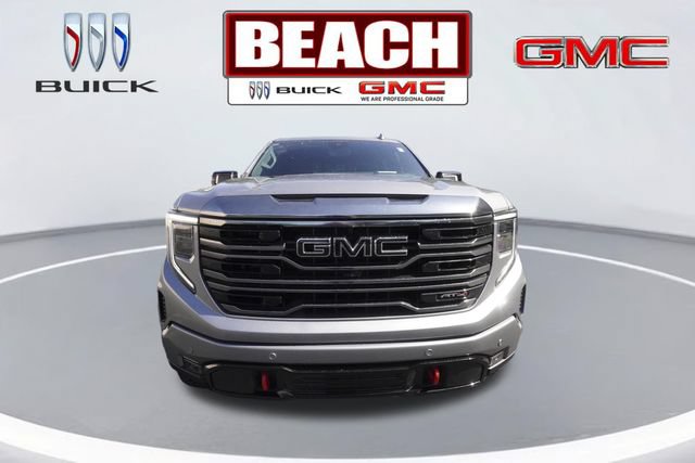 Used 2023 GMC Sierra 1500 AT4 w/ AT4 Premium Package AWD/4WD image 8
