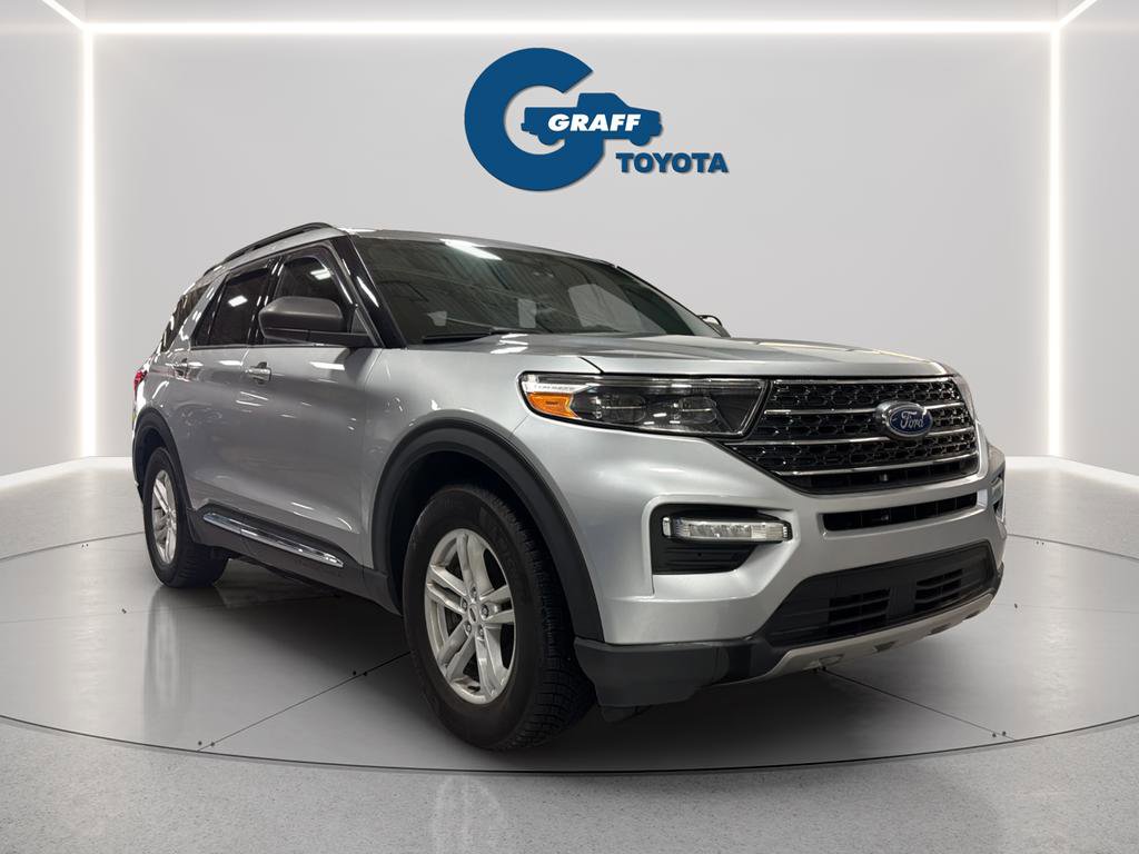 Used 2020 Ford Explorer XLT w/ Equipment Group 202A RWD image 3