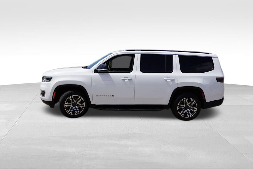 Used 2024 Jeep Wagoneer Series II w/ Flexible Seating Group image 9