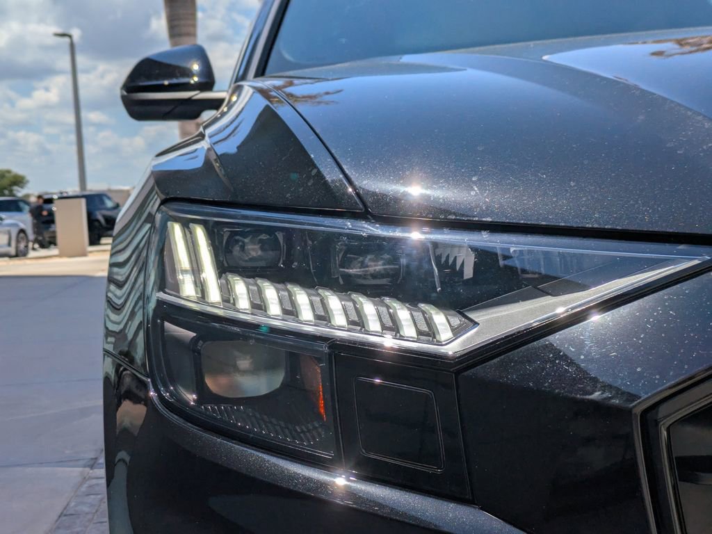 Used 2022 Audi SQ8 Premium Plus w/ Executive Package image 11