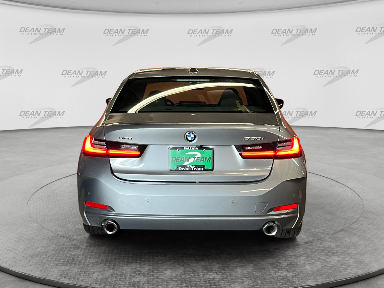 Used 2026 BMW 330i xDrive Sedan AWD/4WD image 7