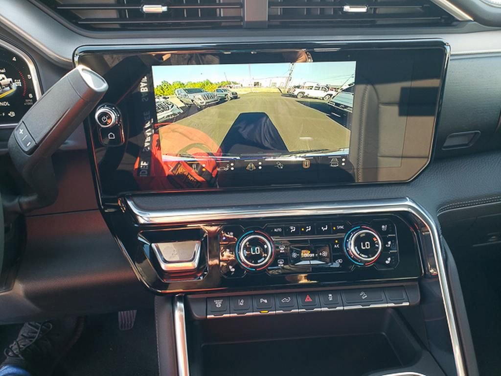 New 2026 GMC Sierra 3500 Denali w/ Technology Package image 10