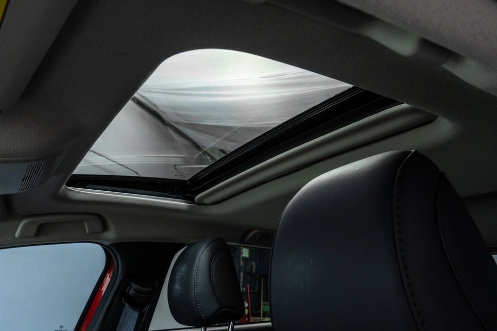 Used 2023 MAZDA CX-30 AWD 2.5 S w/ Premium Package image 24