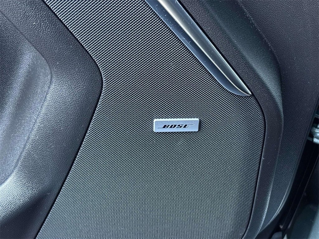 Used 2024 GMC Yukon Denali w/ Denali Reserve Package image 21