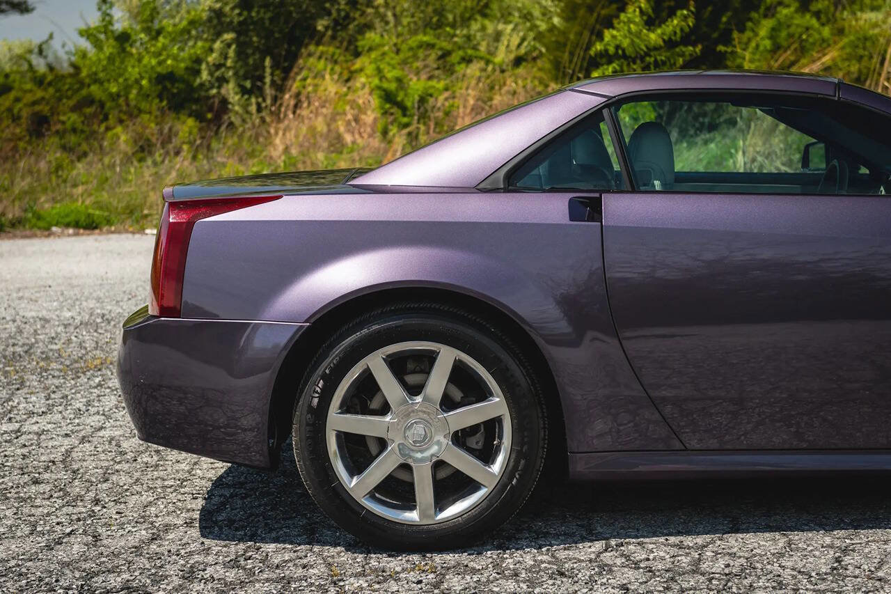 Used 2004 Cadillac XLR image 80