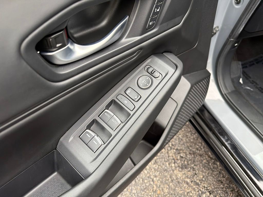 Used 2025 Honda Accord EX-L image 14