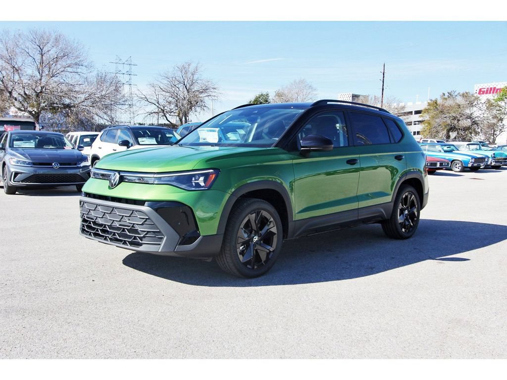 Certified 2025 Volkswagen Taos SE FWD image 3