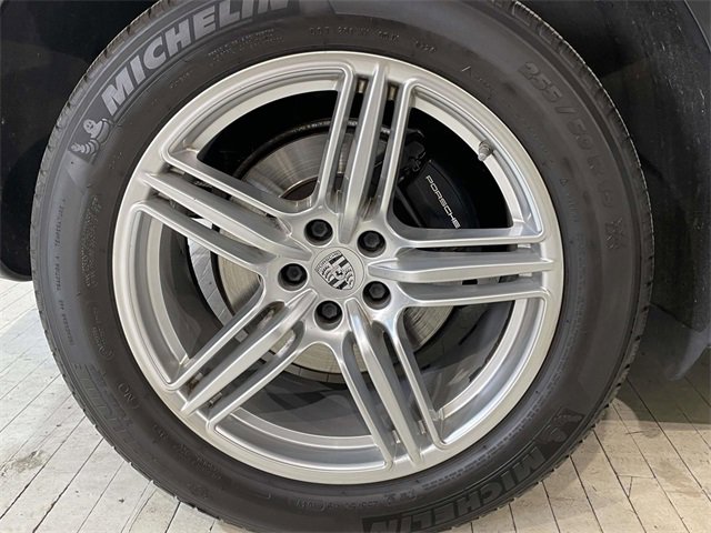 Used 2018 Porsche Macan image 15