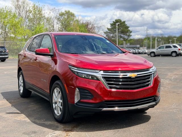 Used 2024 Chevrolet Equinox LT w/ LPO, Floor Liner Package FWD image 3