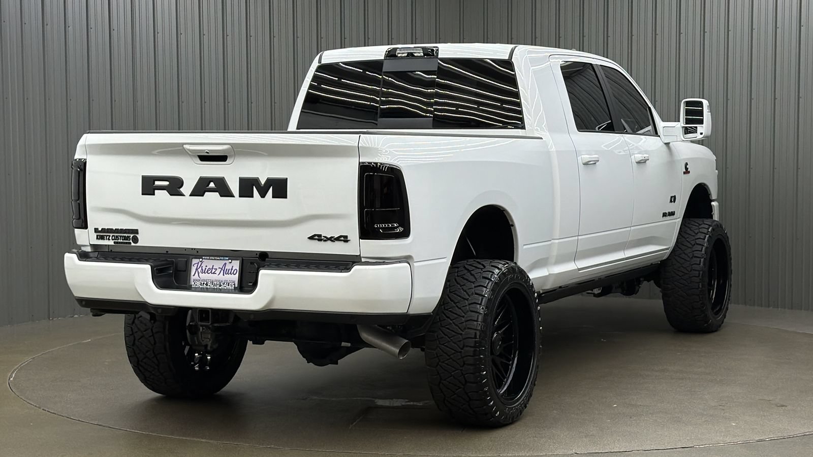Used 2025 RAM 2500 Laramie AWD/4WD image 5