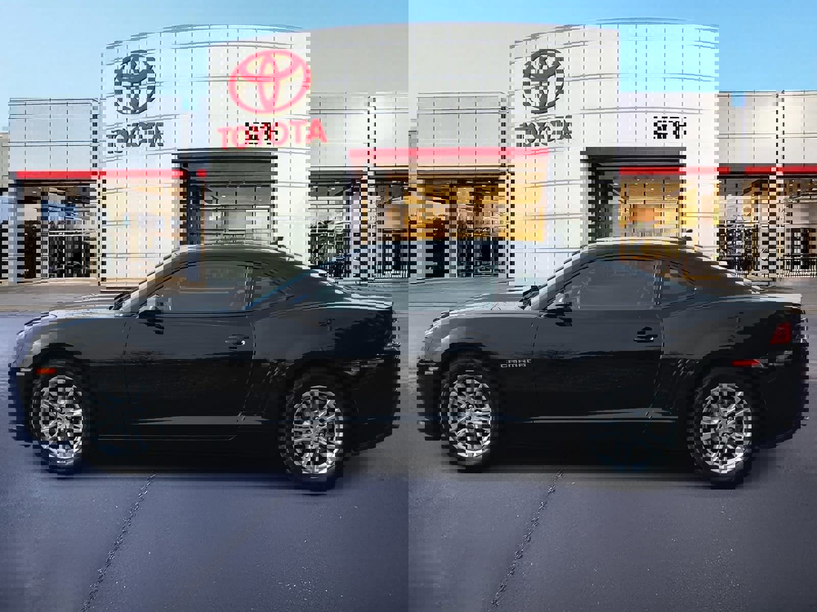 Used 2014 Chevrolet Camaro LT image 8