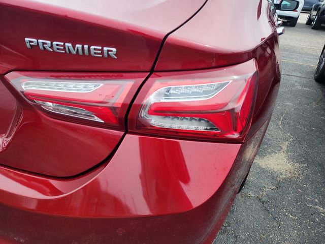 Used 2019 Chevrolet Malibu Premier w/ Sun and Wheel Package image 6