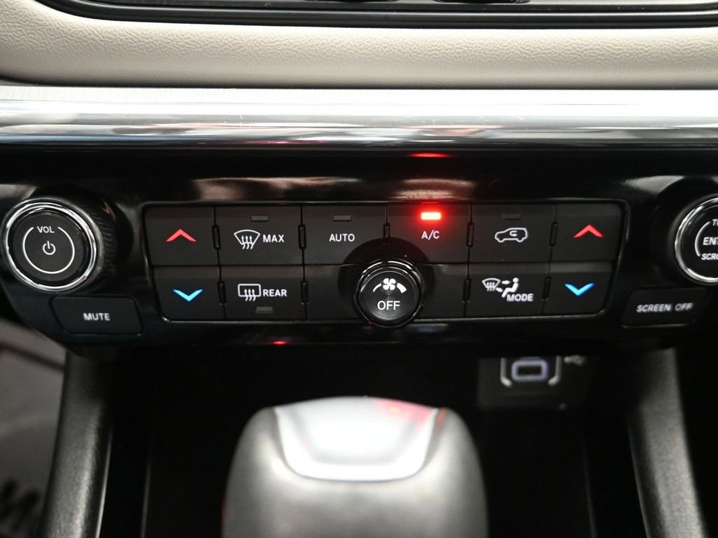 Used 2024 Jeep Compass Limited image 21