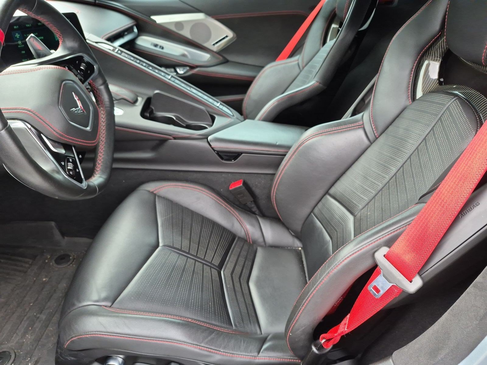 Used 2021 Chevrolet Corvette Stingray Premium Cpe w/ Z51 Performance Package RWD image 16