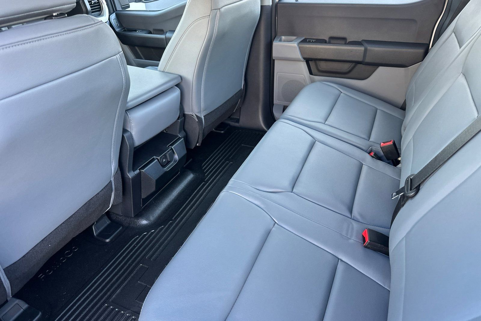 New 2026 Ford F250 XL w/ XL Chrome Package image 11