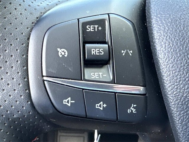 New 2025 Ford Escape ST-Line w/ Equipment Group 301A image 28