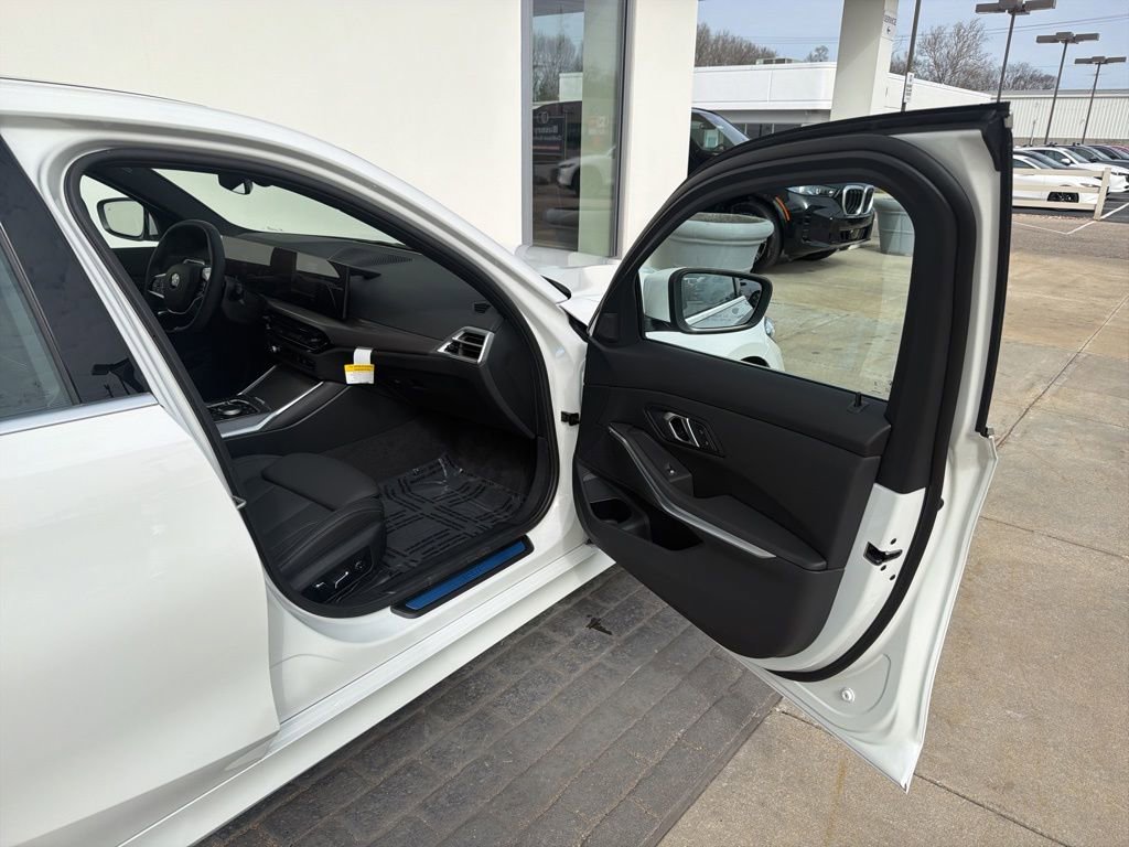 New 2026 BMW 330i xDrive Sedan w/ Convenience Package image 17