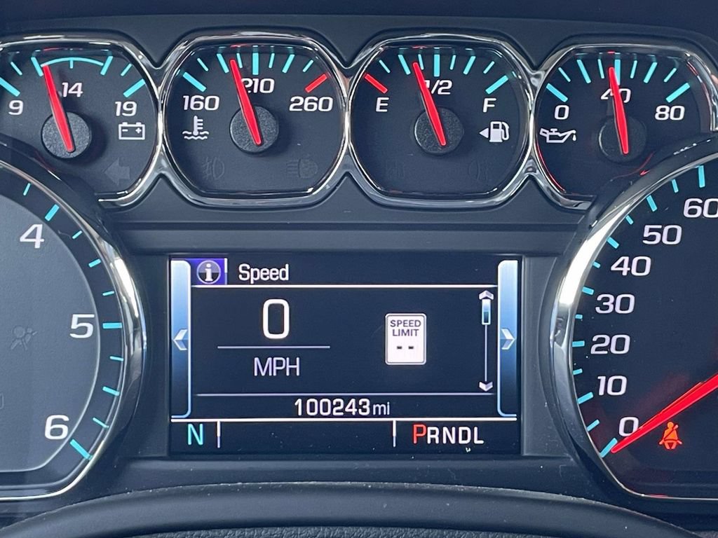 Used 2018 Chevrolet Suburban LT AWD/4WD image 13