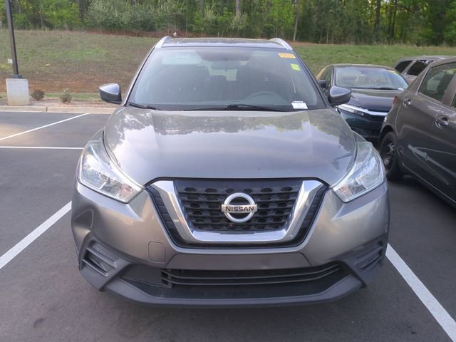 Used 2018 Nissan Kicks SV image 2