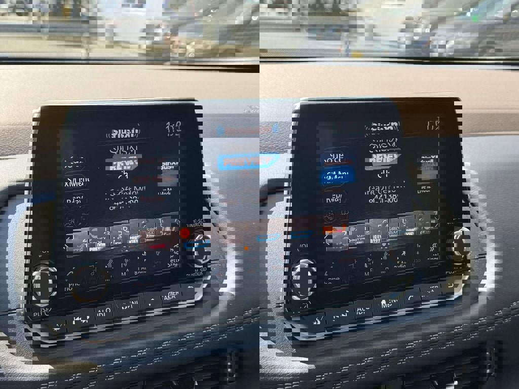 Used 2022 Nissan Rogue S image 25