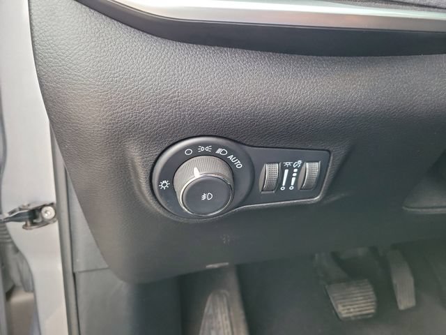 Used 2024 Jeep Compass Latitude w/ Altitude Special Edition AWD/4WD image 16