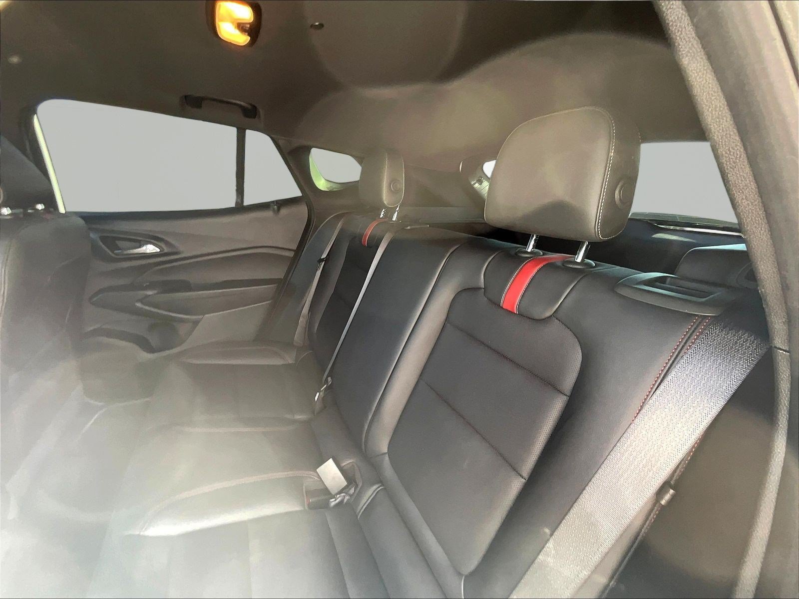 Used 2024 Chevrolet Trax RS w/ Sunroof Package FWD image 21