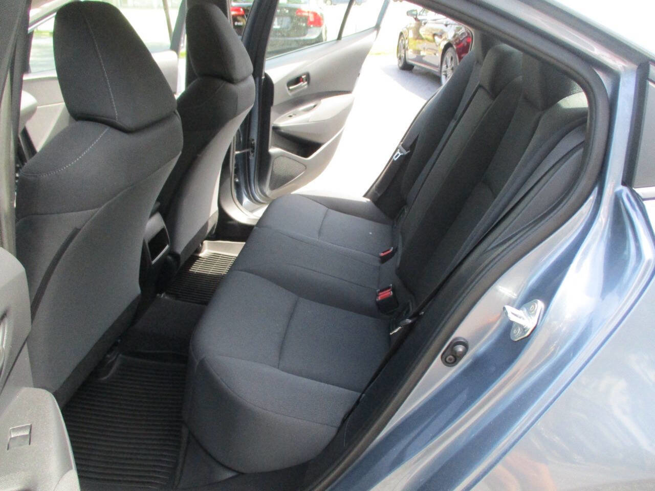 Used 2022 Toyota Corolla LE FWD image 21
