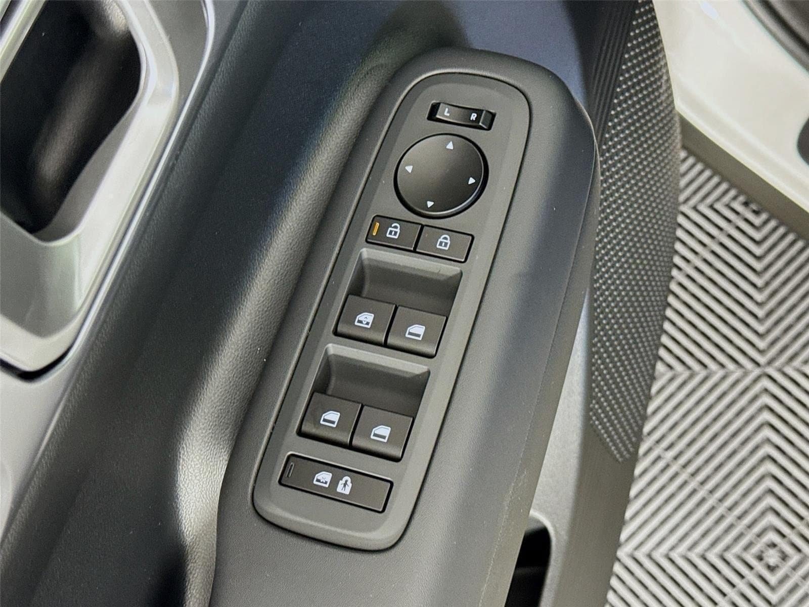 New 2026 Hyundai Santa Fe SE FWD image 18